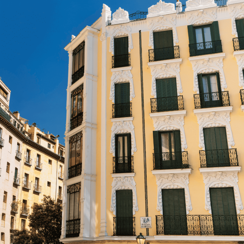 fachadasycubiertasidg.com